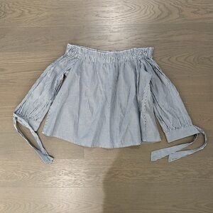 American Eagle Off the Shoulder Top